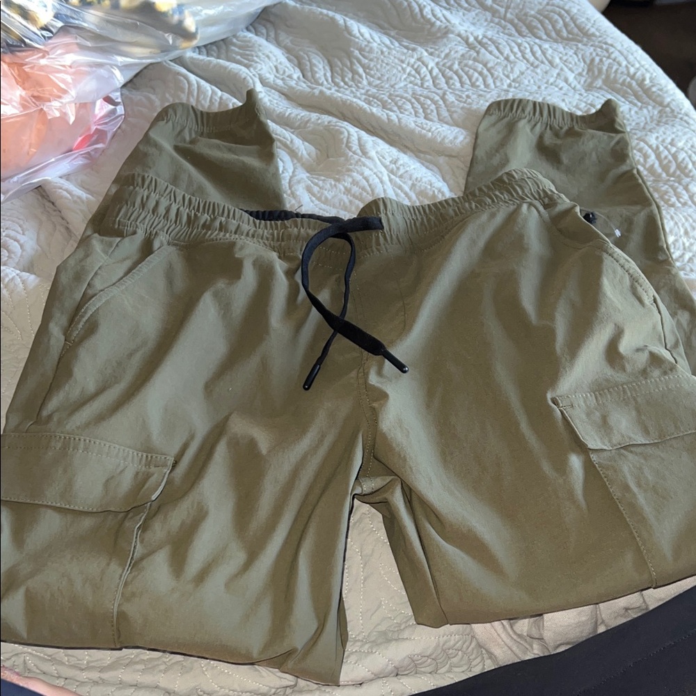Kenneth Cole New York stretch Olive Drawstring Cargo joggers size small
